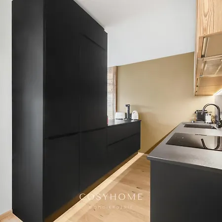 Altitude L Superior L View L Parking L By Cosyhome *