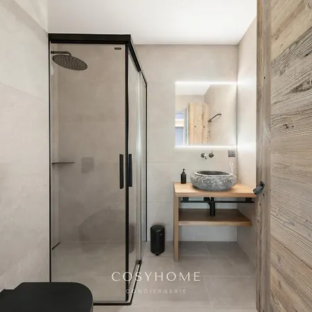 Altitude L Superior L View L Parking L By Cosyhome